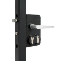 Dobbelt cylinderlås til svinglåger, firkantede 30 mm profiler, sort RAL 9005, 2 x VSZ | LOCINOX